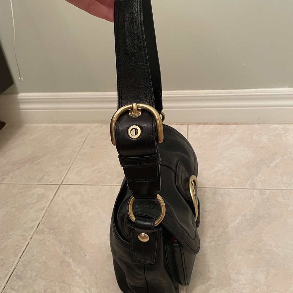 Coach Soho Black Leather Shoulder Bag - Picture 2 of 11